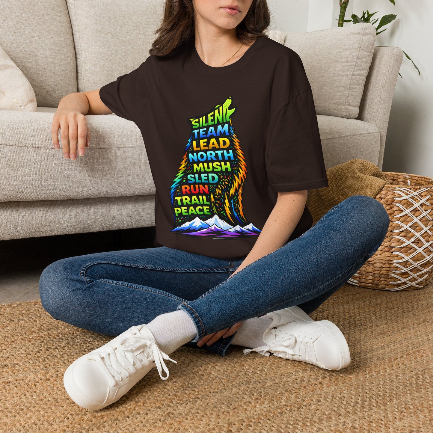 Sitting Howling Dog - Tee